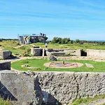 4 Bedroom Cozy In Montsenelle Сasa de vacaciones