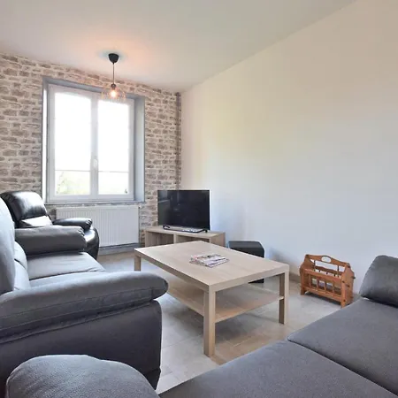 4 Bedroom Cozy In Montsenelle Holiday home *