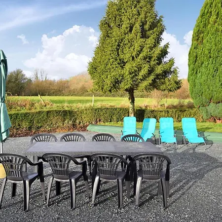 بيت للعطل 4 Bedroom Cozy In Montsenelle